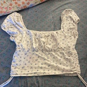 white floral hollister top